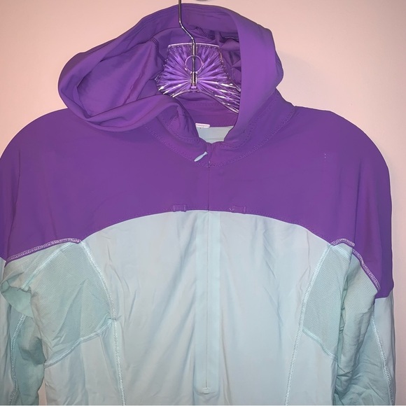 Lululemon Runbeam Hoodie Aquamarine / Power Purple - Picture 10 of 12